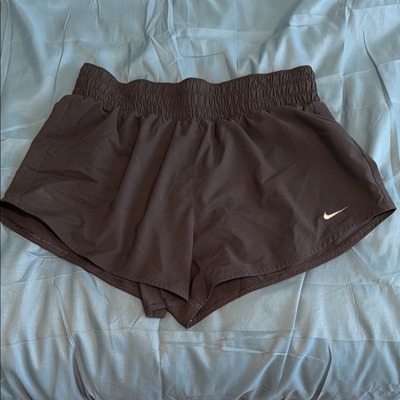 Nike Women's Black Athletic Shorts - Picture 1 of 6